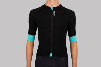 100% merino cycle jersey in Egg and black